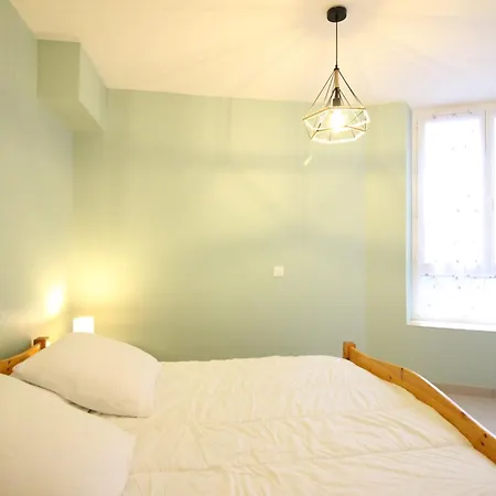 Bel F3 Au 2eme Etage, A 50m Des Thermes, Bien Equipe, 6 Couchages, Ideal Pour Cures Et - Fr-1-415-65 Apartamento
